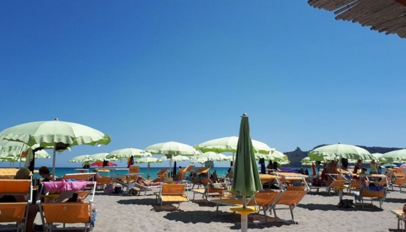 La concorrenza sleale sulle spiagge di Stefano Fassina