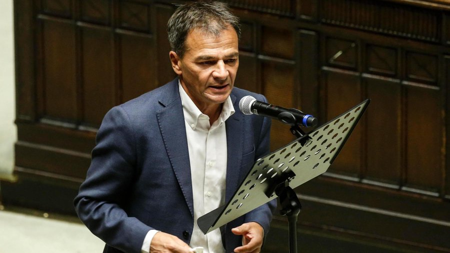 Alleanza europea tra M5S e il movimento di Sahra Wagenknecht per negoziare con Putin e non piegarci agli usa di Stefano Fassina